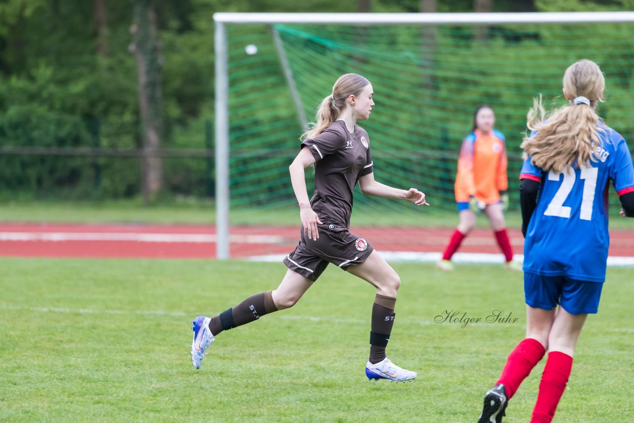 Bild 280 - wCJ VfL Pinneberg3 - St.Pauli : Ergebnis: 2:1